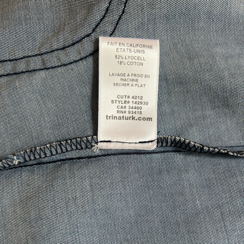 Trina Turk Chambray Shift Dress | size 4 - Picture 7 of 7